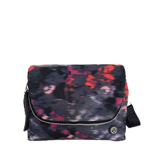 lululemon athletica Handbags - Lululemon Party Om Bag